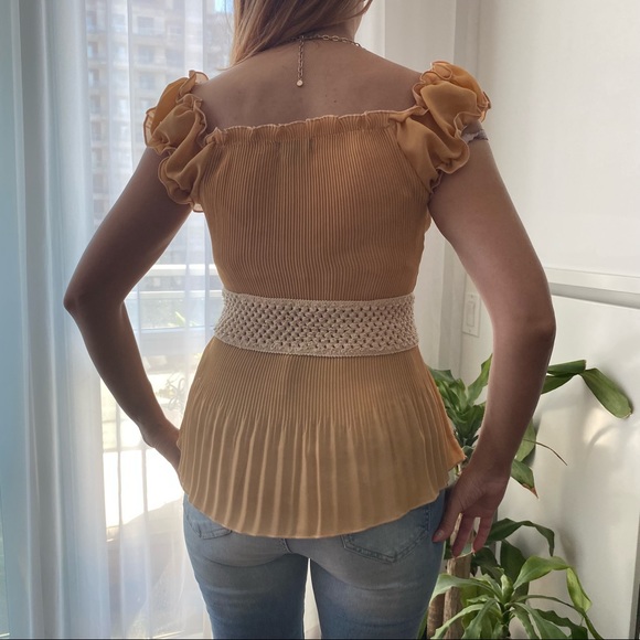 Beige Stretchy Tan Top With Belt Size Small - Picture 2 of 8